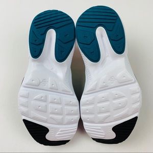 nike huarache edge txt on feet